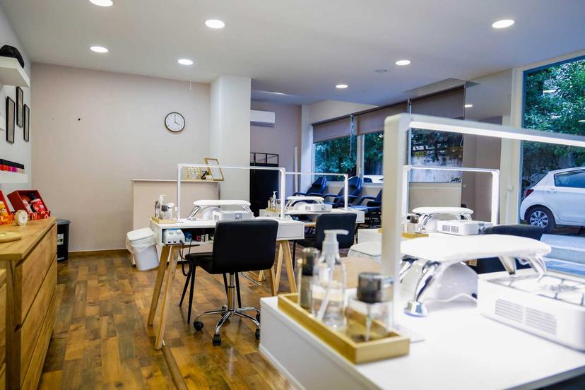 ManiChic Nail Academy